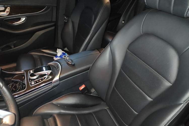 Used Mercedes-Benz GLC 2018 Facelifted GLC 260 4MATIC Dynamic Edition Left Front Seat