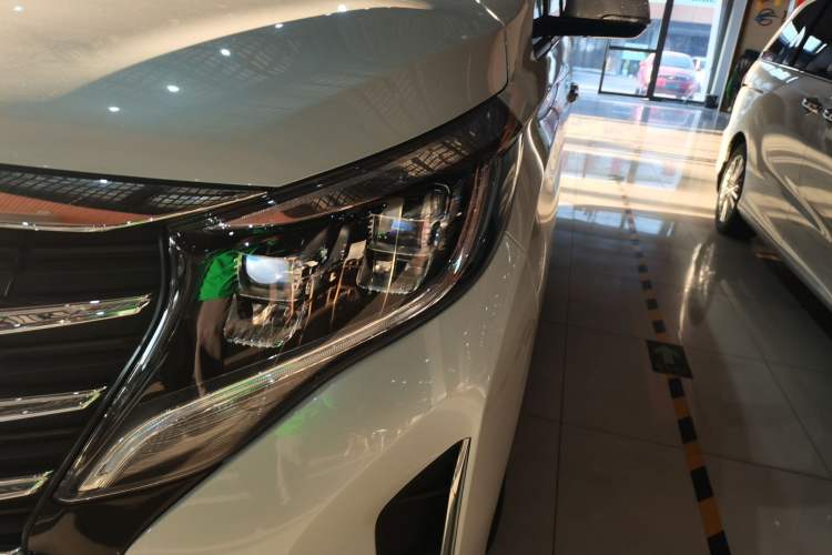 Used GAC Trumpchi M8 2024 Lingxiu Series 390T Luxury Edition Left Front Headlight