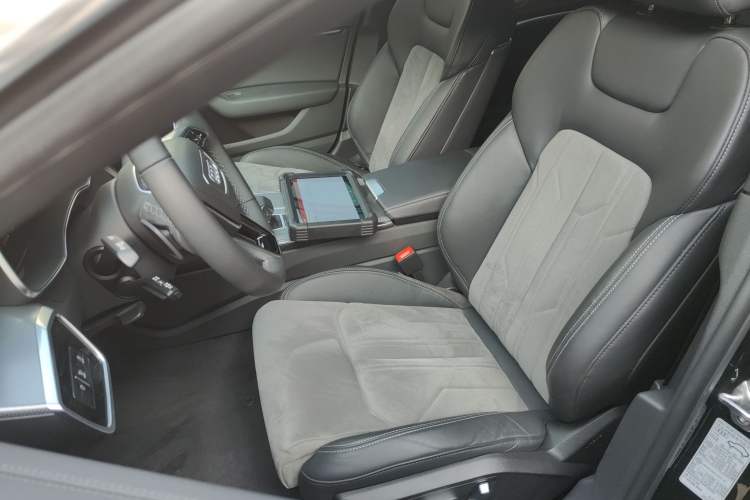 Used Audi A6L 2024 45 TFSI Prestige Dynamic Edition
