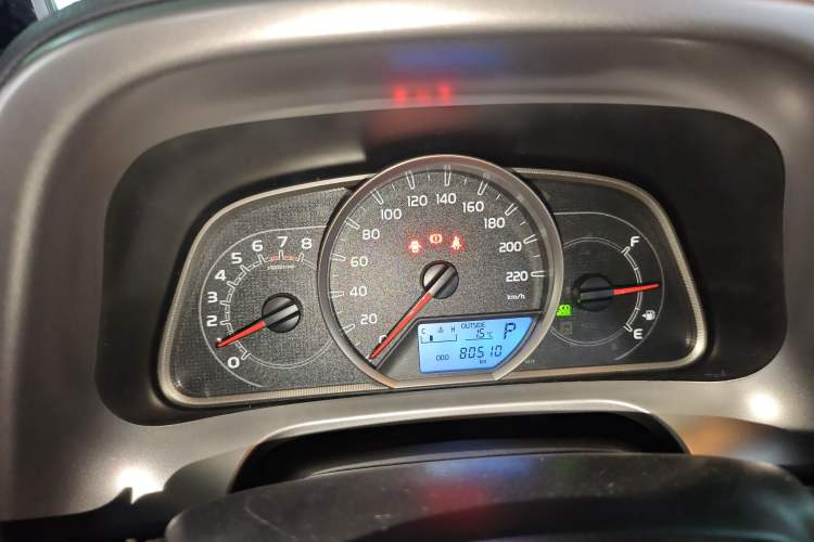 Used Toyota RAV4 2016 2.0L CVT Two-Wheel Drive Fashion Edition China V Standard
