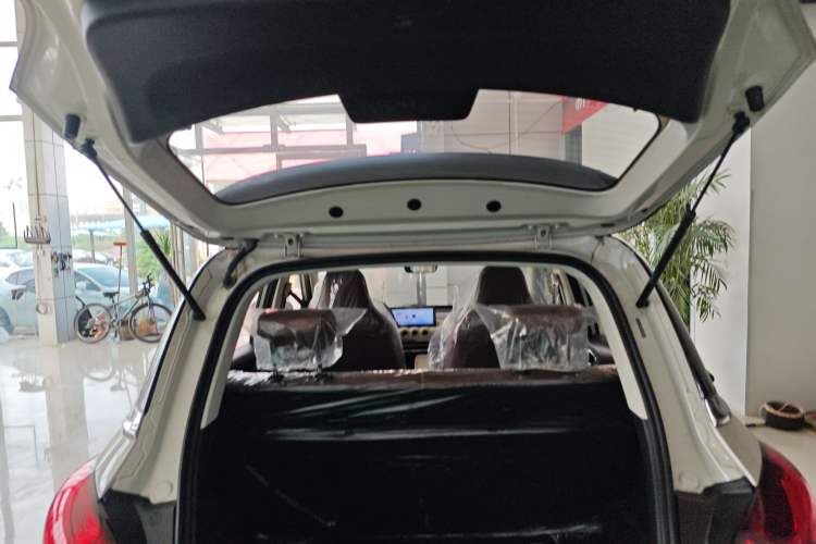 Used Wuling Bingo 2025 333 km Enjoyment Version Trunk