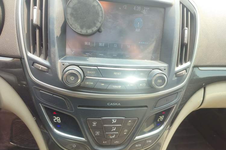 Used Buick Regal 2015 2.0L Leading Fashion Edition
