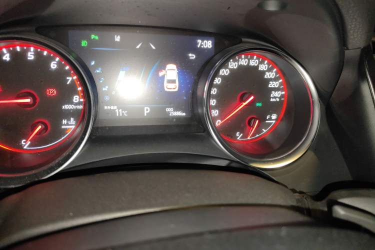 Used Toyota Camry 2019 2.0S FENGSHANG Version China VI Standard
