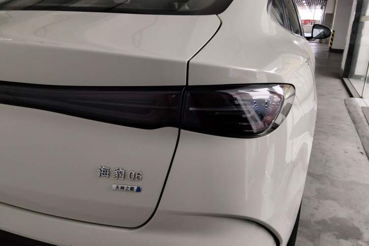 Used BYD Seal 06 New Energy 2025 DM-i Smart Drive 80KM Prestige Model
