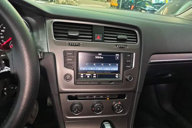 Used Volkswagen Golf 2016 230TSI Automatic Comfort Version