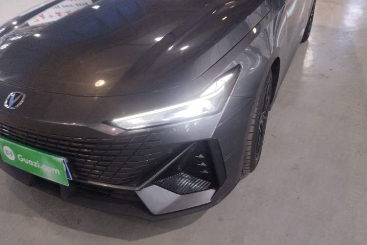 Used CHANGAN UNI-V 2022 1.5T Prestige Version