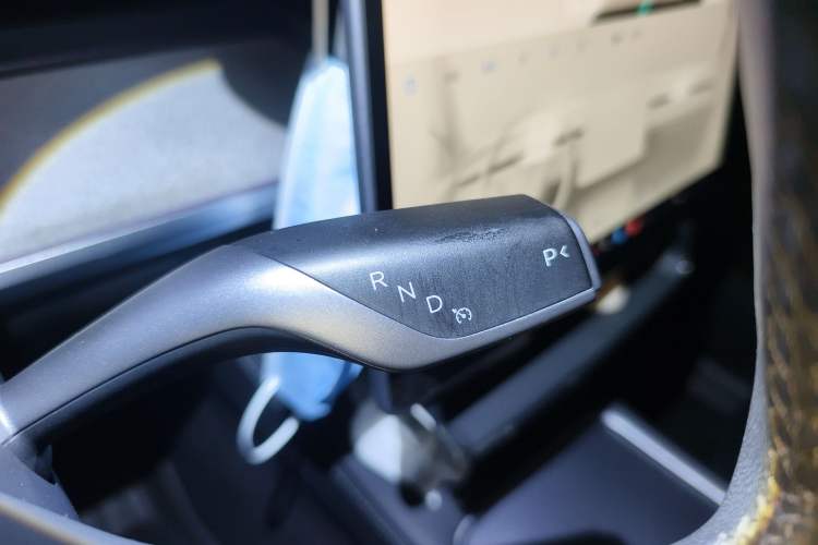 Used Tesla Model Y 2023 Rear-Wheel-Drive Version Gear Lever