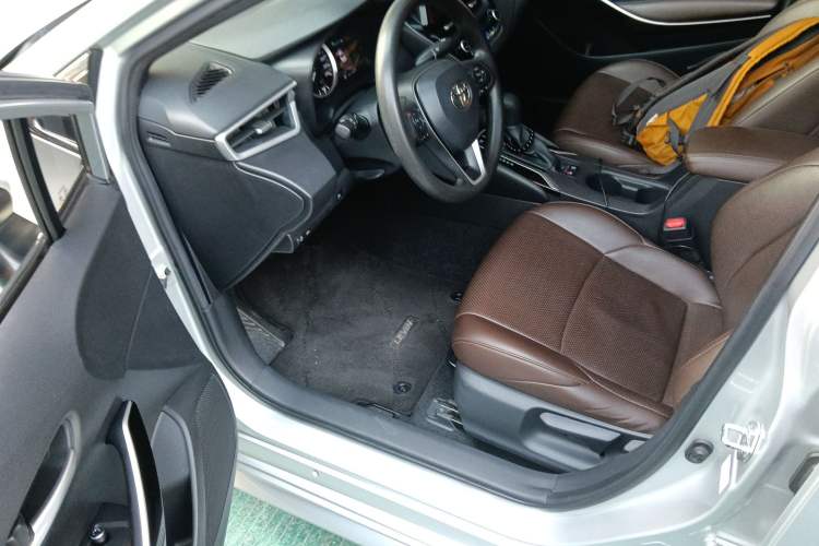 Used Toyota Levin 2019 Dual-Engine 1.8H E-CVT Sport Edition China VI Standard
