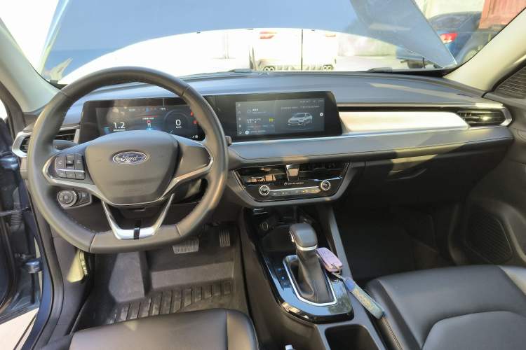 Used Ford Escort 2021 1.5L Automatic Diamond Edition

