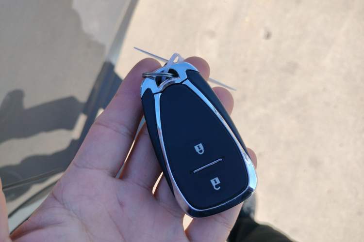 Used Chevrolet Orlando 2020 Light Hybrid Redline 530T Automatic Enjoyment Edition (5+2 Models)