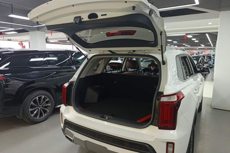 Used Kia Sportage R 2021 Ace 2.0L Splendid Edition Trunk