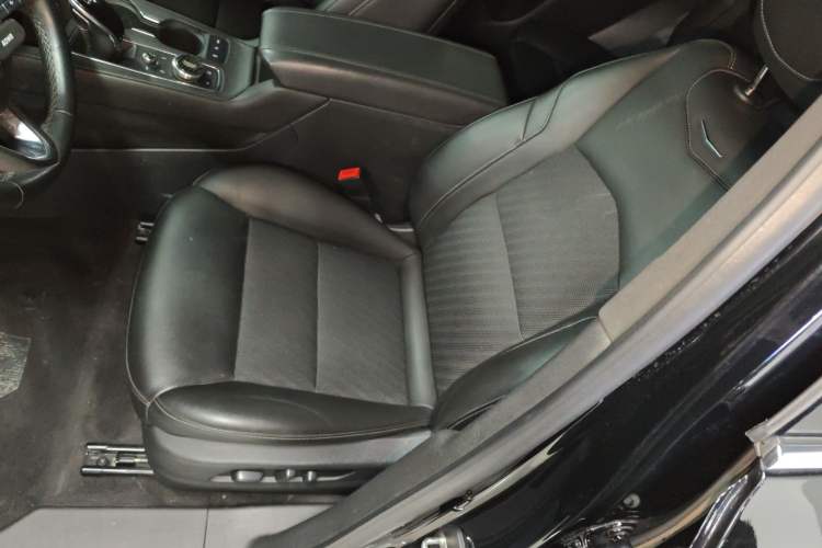 Used Cadillac XT4 2021 28T Two-Wheel Drive Tech Edition
