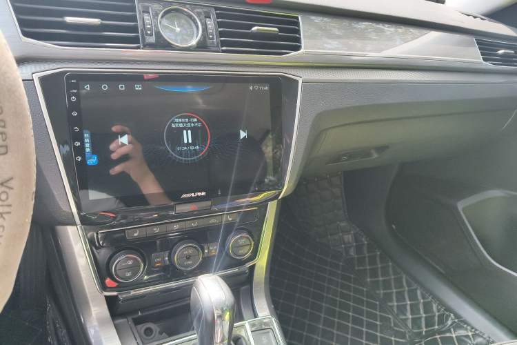 Used Volkswagen Passat 2017 330TSI DSG Luxury Edition
