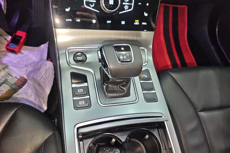 Used Hongqi H5 2022 Classic Model Facelift 1.8T Automatic Smart Connect Flagship Edition