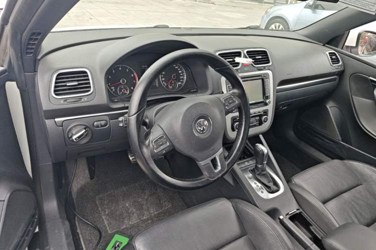 Used Volkswagen Eos 2011 2.0 TSI
