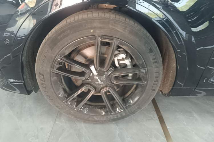 Used VOYAH FREE 2024 Ultra-Long Range Intelligent Driving Version Exterior 4