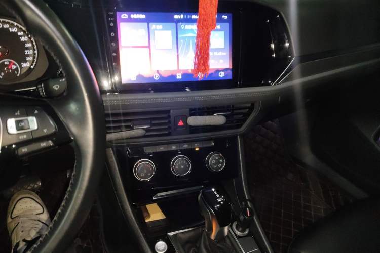 Used Volkswagen Sagitar 2019 280TSI DSG Comfort Version China VI Standard Audio And AC Panel