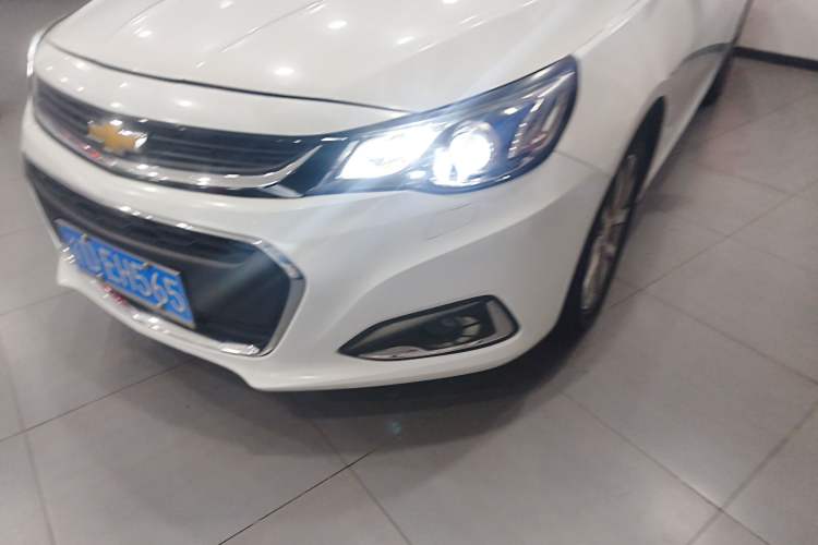 Used Chevrolet Malibu 2017 1.5T Automatic Luxury Edition Left Front Headlight