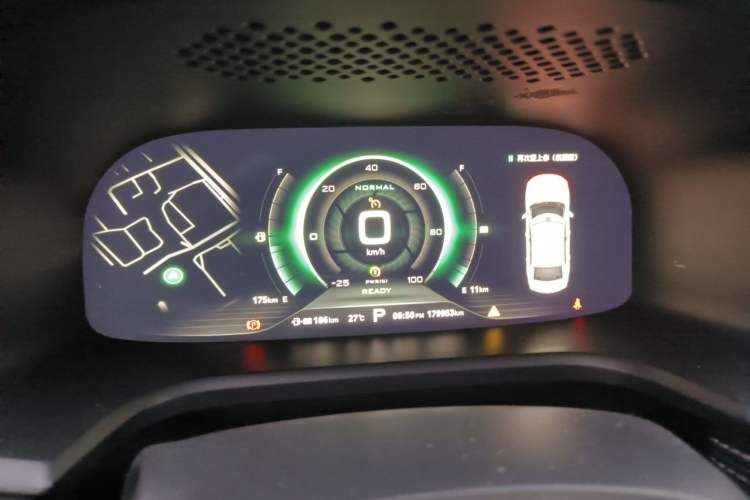 Used Roewe i6 New Energy 2017 45T Hybrid Connect & Smart Enjoyment Edition
