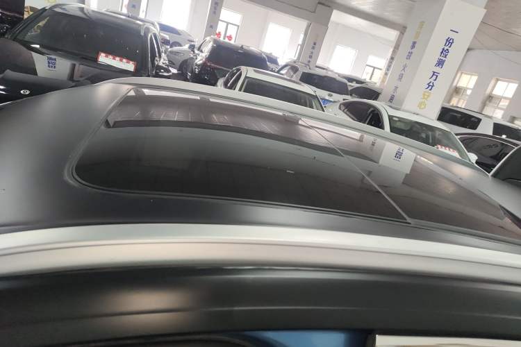 Used Haval JOLION 2021 1.5T Automatic Grand Three-Volume Version Roof