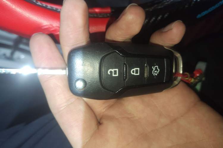 Used Ford Escort 2015 1.5L Automatic Fashion Model
