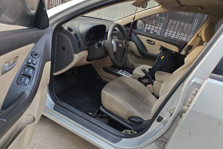 Used Hyundai Celesta 2010 1.6L AT GL
