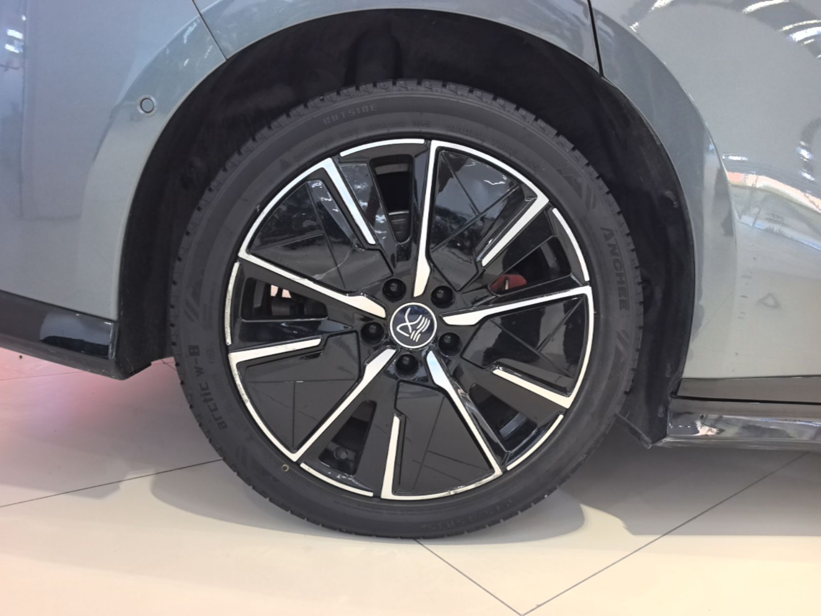 BYD Han L 2025 DM-i 200km LiDAR Flagship Model — снимка 11