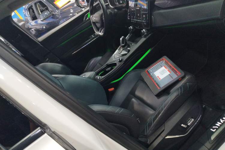 Used Lynk & Co 05 2020 2.0TD Two-Wheel Drive Shine Halo