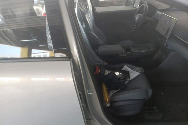 Used ARCFOX T1 2025 Model 425 PRO