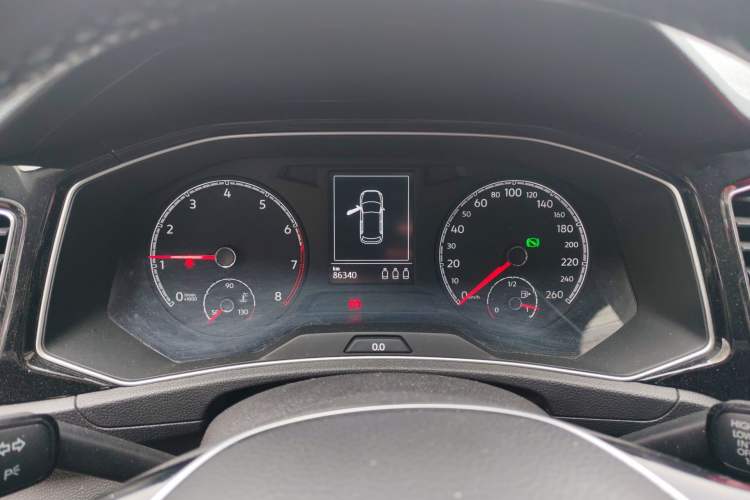 Used Volkswagen T-ROC 2018 280TSI DSG Two-Wheel-Drive Comfort Version China V Standard Instrument Cluster