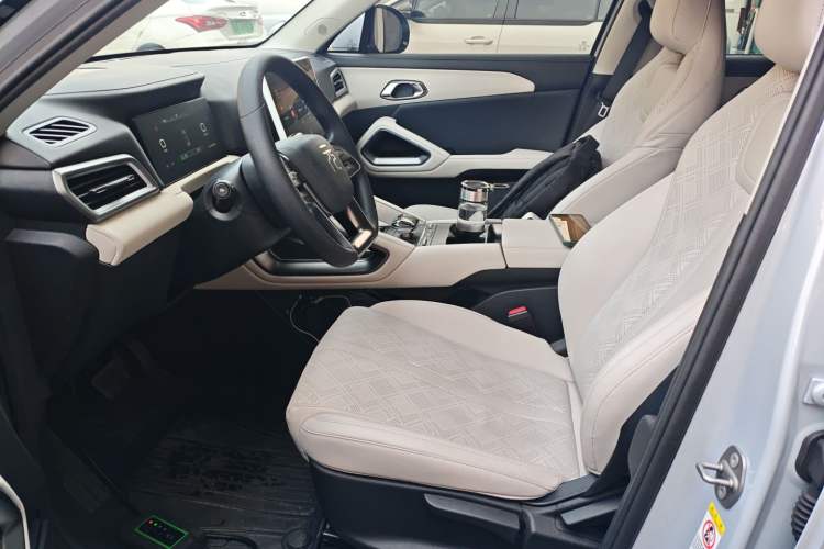 Used BYD Yuan UP 2024 401KM Leading Edition