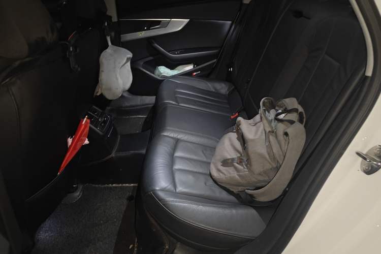 Used Audi A4L 2019 40 TFSI Fashion Version China V Left Rear Seat