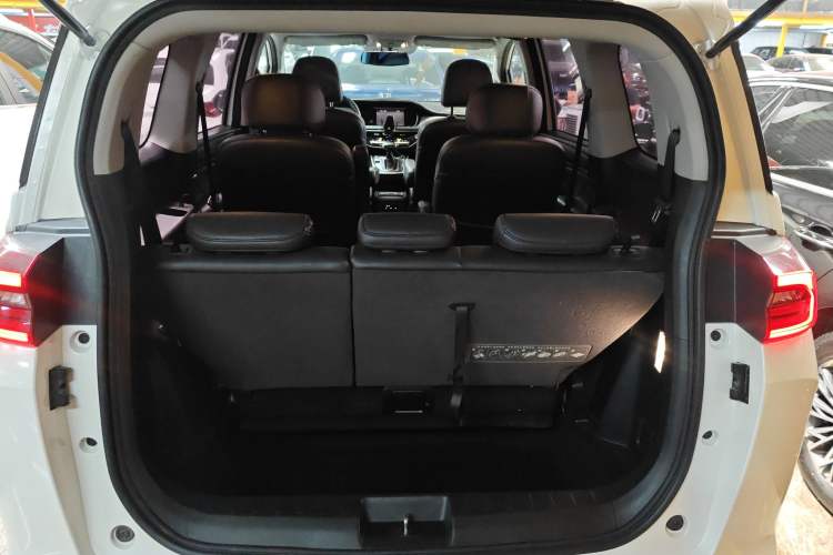 Used GAC Trumpchi M6 2019 270T DCT Luxury Edition (7-seater) China VI