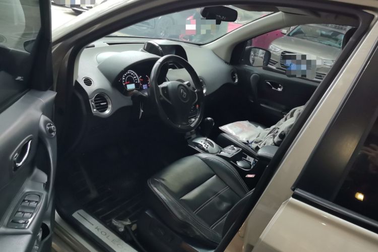 Used Renault Koleos 2012 2.5L Two-Wheel Drive Comfort Edition with Navigation