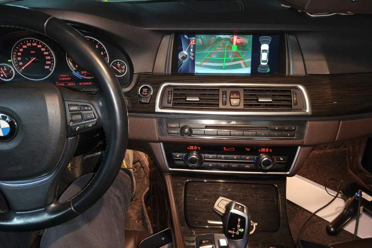 Used BMW 5 Series 2017 525Li Leading Model