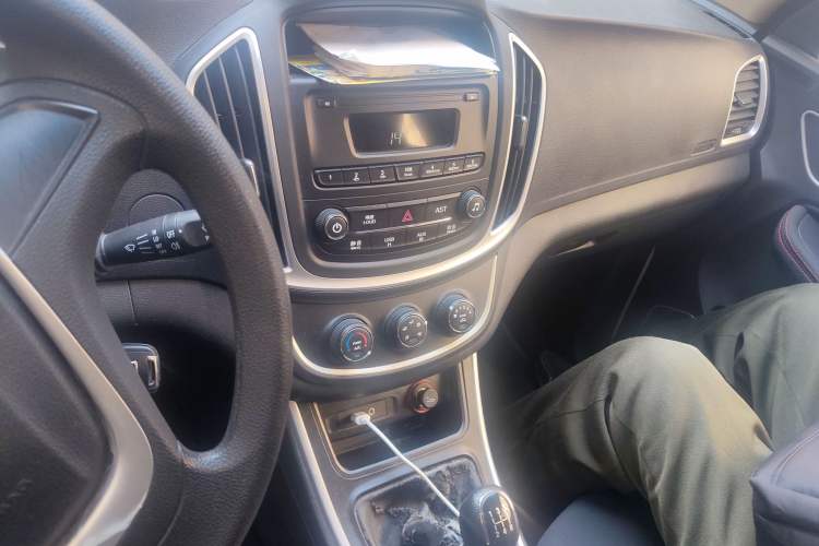 Used Baojun 560 2016 1.8L Manual Value Edition
