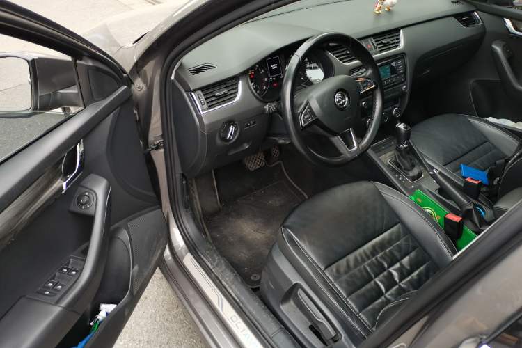 Used Skoda Octavia 2017 1.6L Automatic Smart Drive Edition
