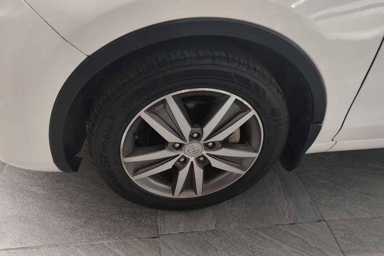 Used CHANGAN Eado 2015 1.6L Automatic Junku Model China V Standard Exterior 4