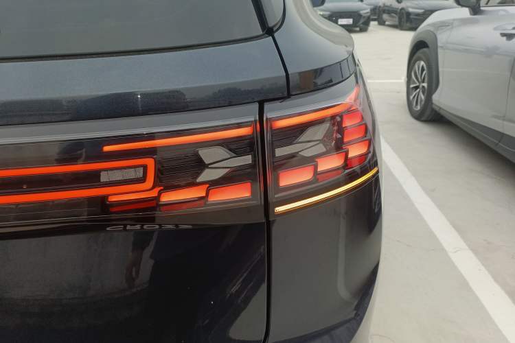 Used Volkswagen ID.6 CROZZ 2021 Revised Version Long-Range PRO Edition