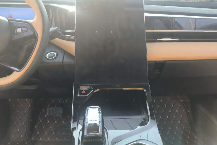 Used Geely Auto FX11 2023 2.0TD DCT Flagship Version