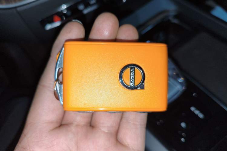 Used Volvo XC60 New Energy 2025 Plug-in Hybrid Long-Range All-Wheel Drive Smart & Luxurious Edition