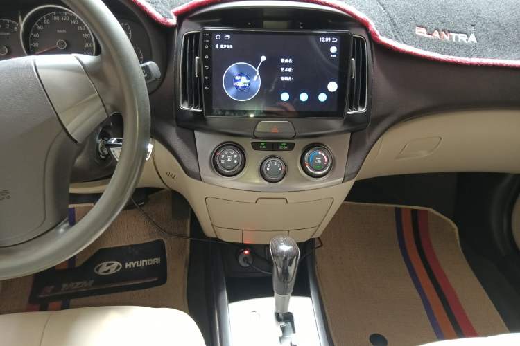 Used Hyundai Celesta 2015 1.6L Automatic Comfort Model Audio And AC Panel