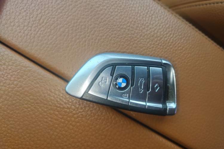 Used BMW 5 Series 2018 530Li Luxury Edition M Sport Package
