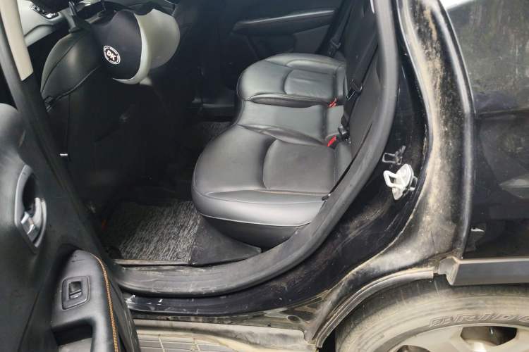 Used Jeep Compass 2019 220T Automatic Family Edition Left Rear Seat