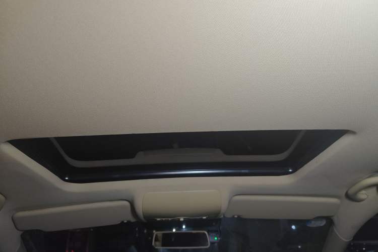 Used Volkswagen Touran 2011 1.4T DSG Zhiya Edition 5 Seats
