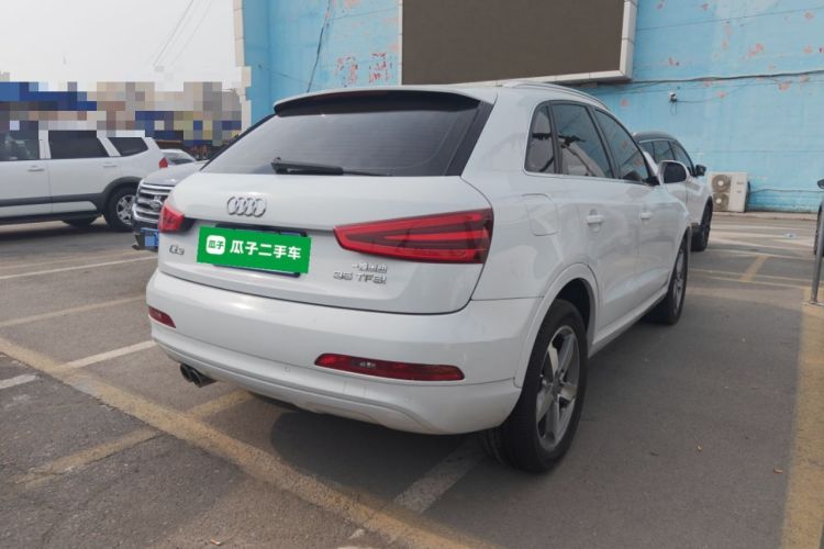 Used Audi Q3 2015 35 TFSI Comfort Model Rear Right 45 Deg