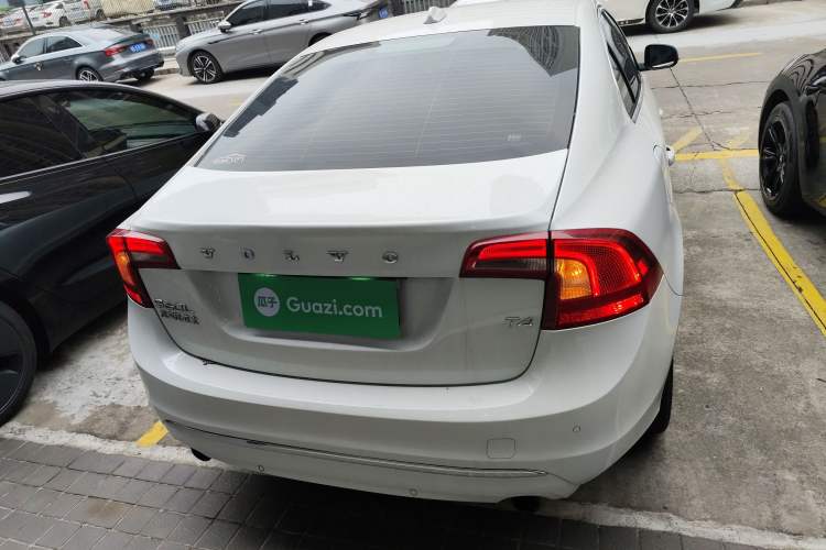 Used Volvo S60 2018 S60L T4 Smart & Ambitious Edition