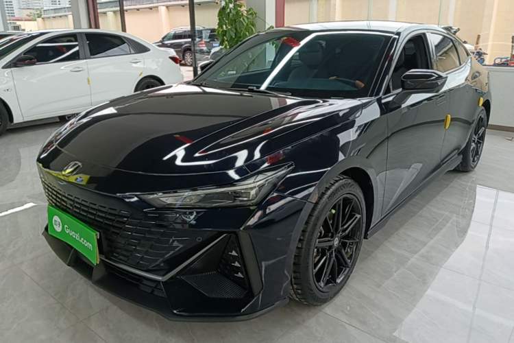 Used CHANGAN UNI-V 2022 1.5T Prestige Version