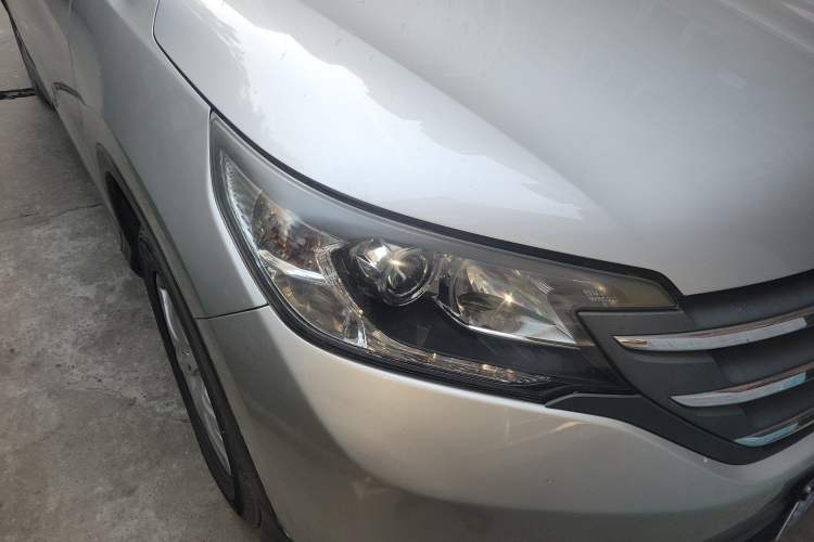 Used Honda CR-V 2012 2.0L two-wheel drive urban version
