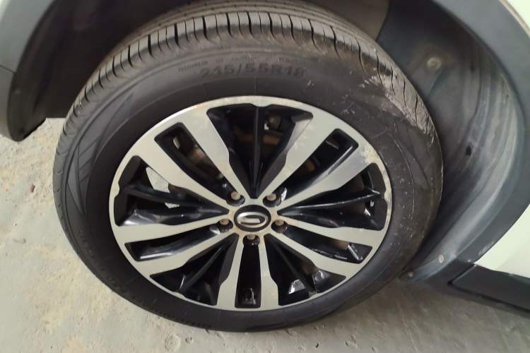 Used GAC Trumpchi GS4 2017 235T Automatic Two-Wheel Drive Luxury Smart Connectivity Version Exterior 3